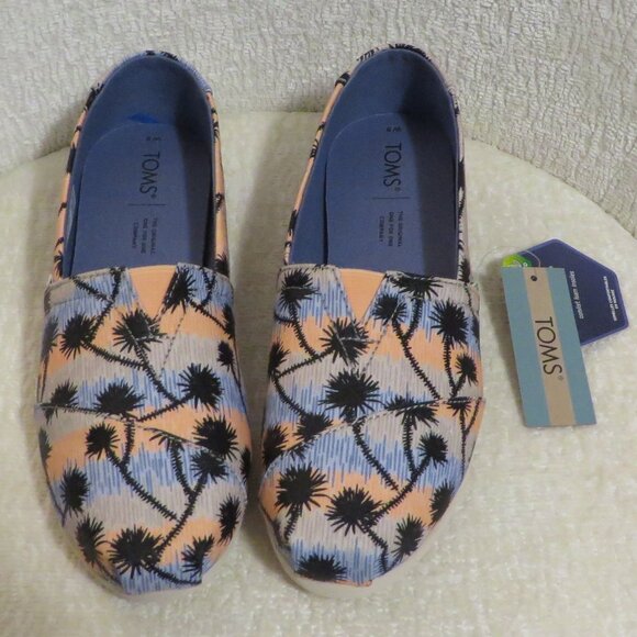 Toms Alpargata Ladies 8 BNWT - Picture 1 of 5